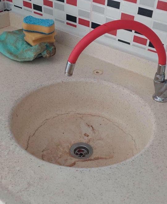 Lavabo altı gider açma temiz