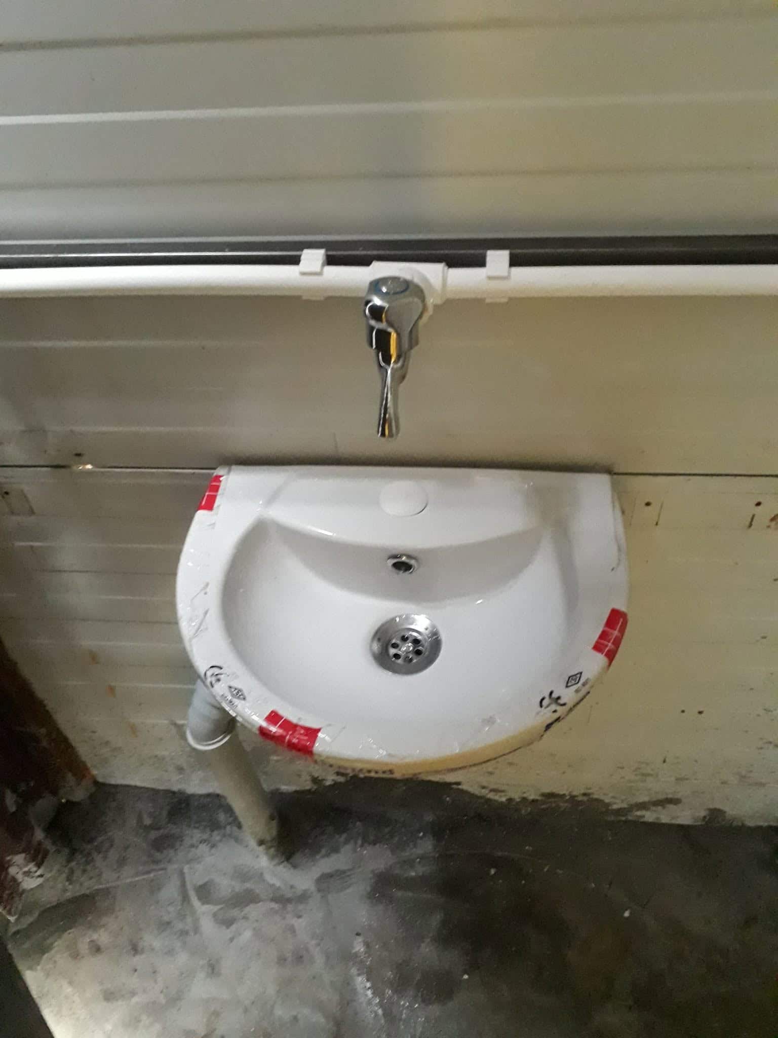 Lavabo altı sifon ve gider tamiri